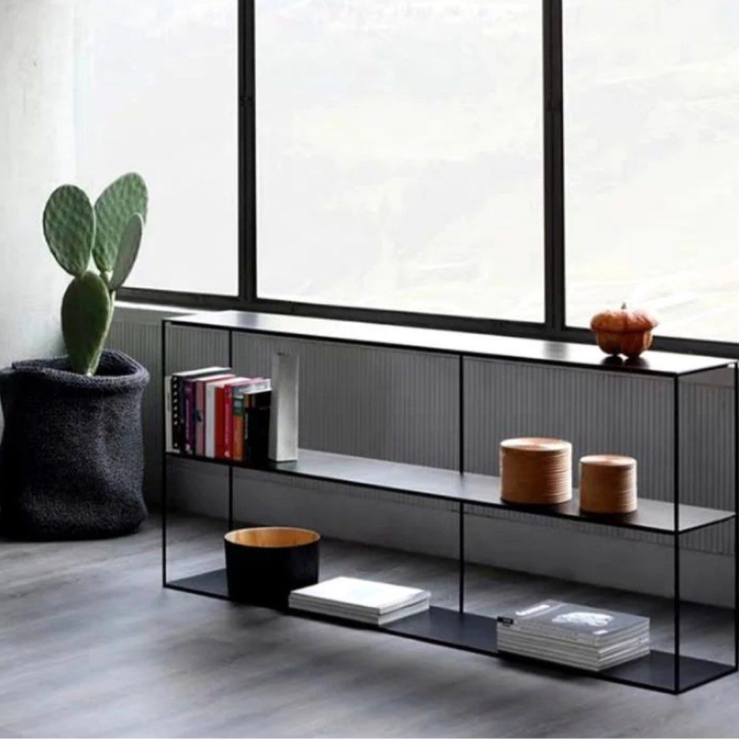 PEDRO Minimalistic Wireframe Display Shelf