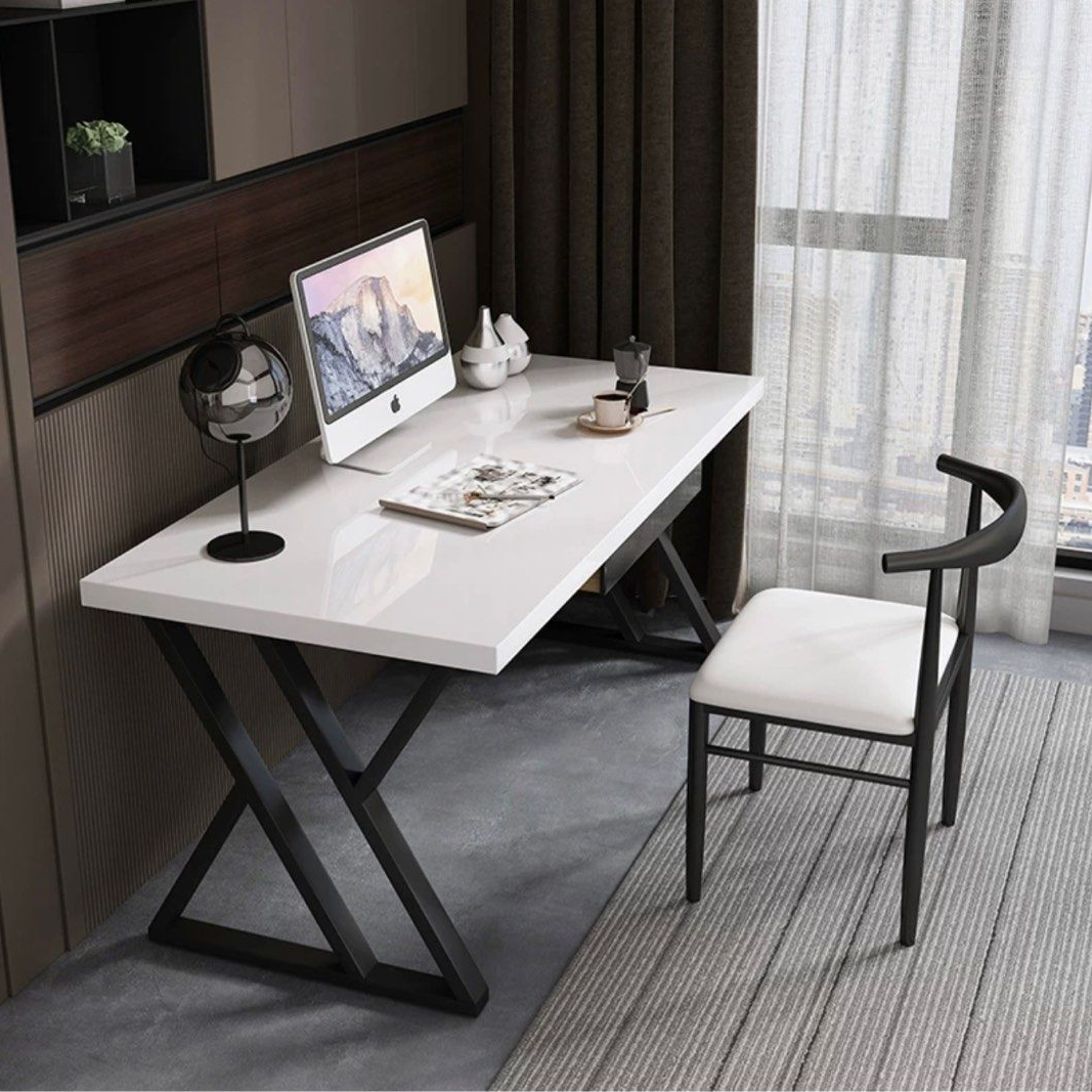 EMMETT Modern Study Table