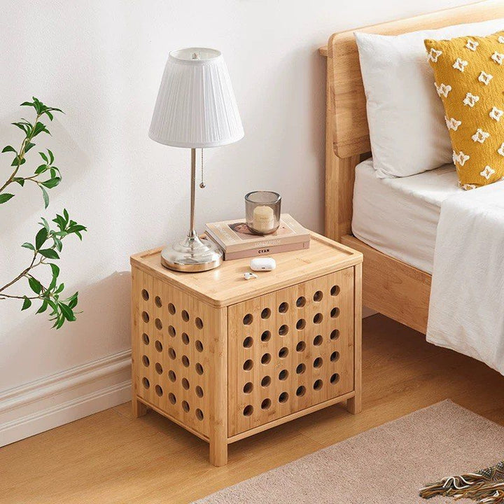 ALEATHEA Scandinavian Solid Wood Bedside Table
