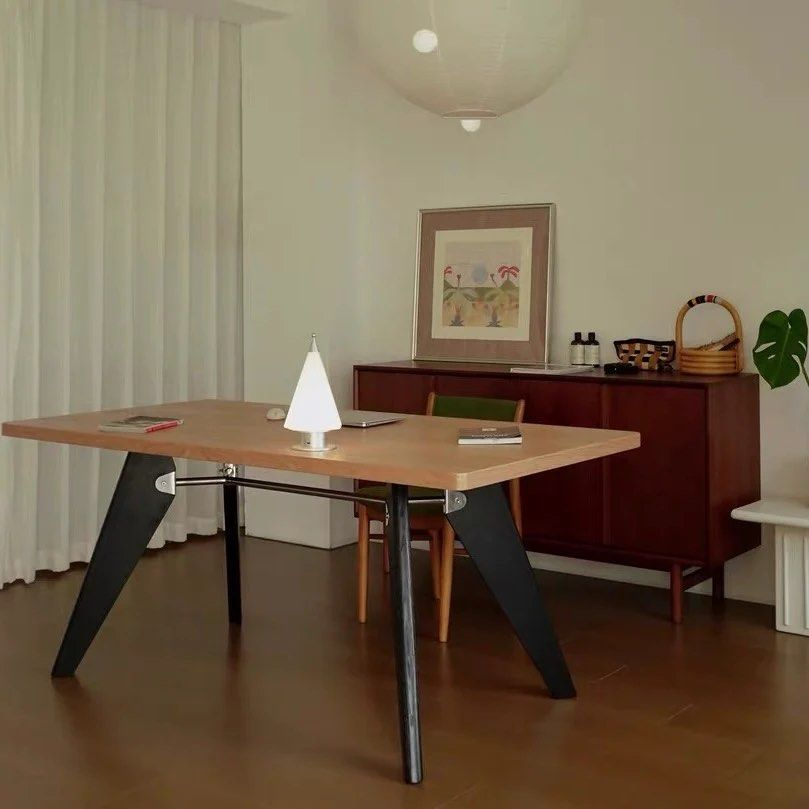 JUNIA Modern Solid Wood Dining Table