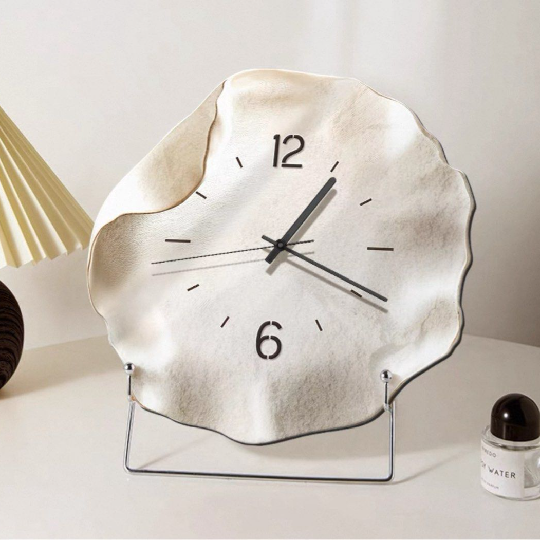 KEIN Modern Artistic Wall  Bedside Clock