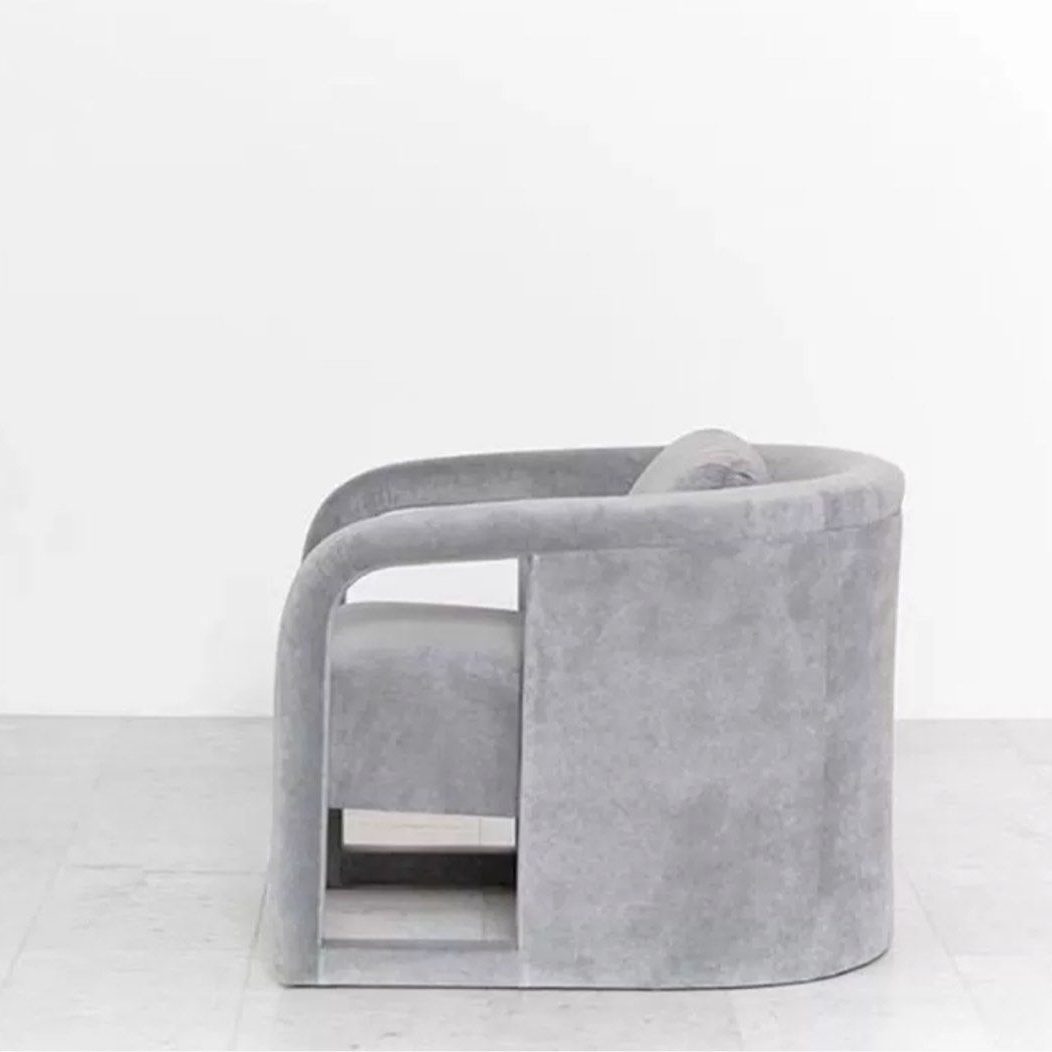 WALTER Modern Velvet Lounge Chair