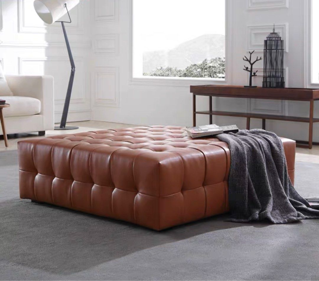 BAYLOR Modern Square Ottoman