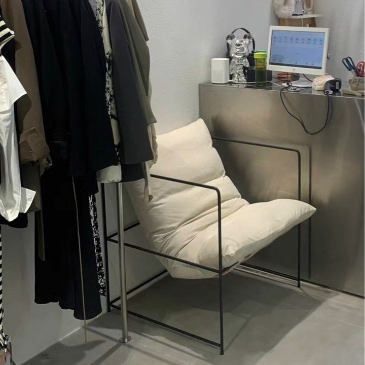 MILAN Modern Lounge Chair