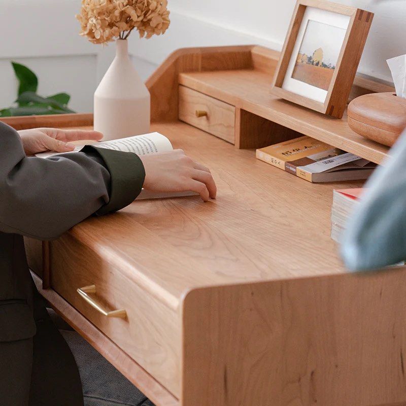 LEONID Desk with Hutch