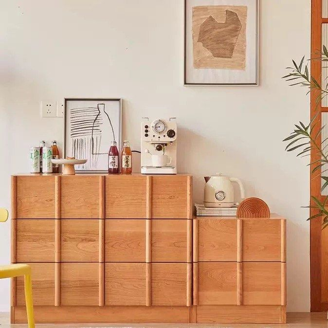 RYNTHIA Modern Solid Wood Chest Of Drawers