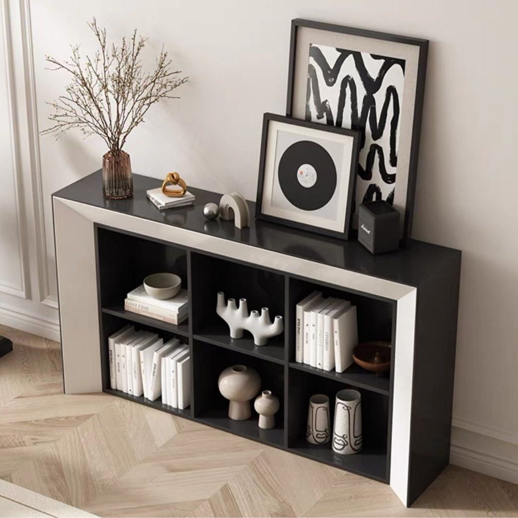 MAURICIO Modern Display Shelf
