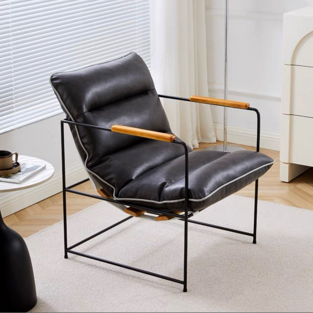 MILAN Modern Lounge Chair