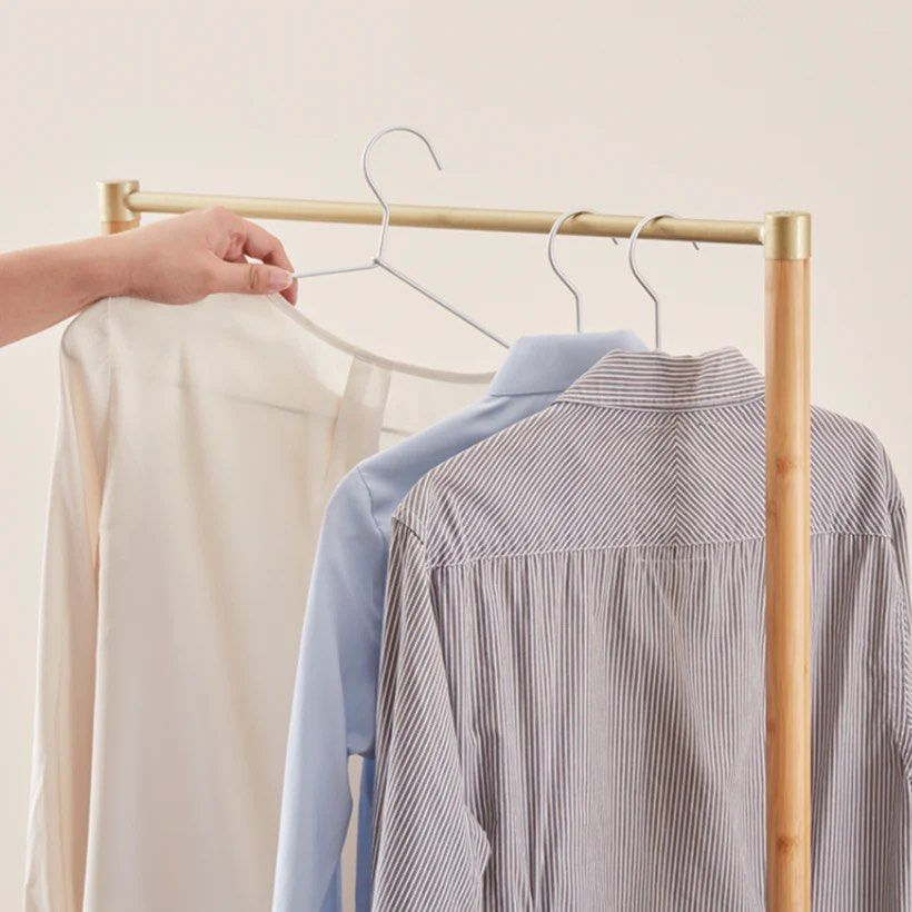 VIGNETTE Freestanding Cloth Racks