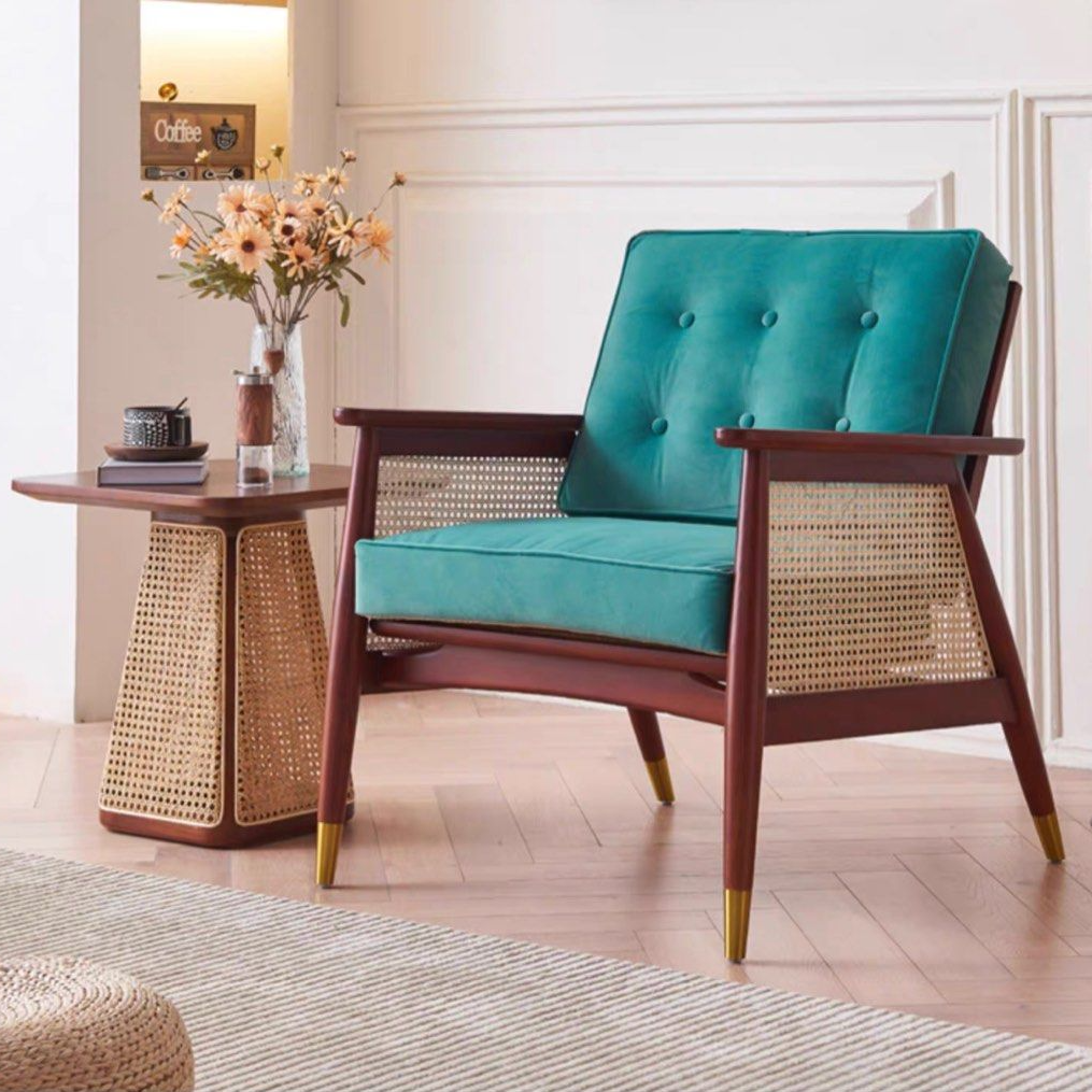 LINCOLN Solid Wood Lounge Chair