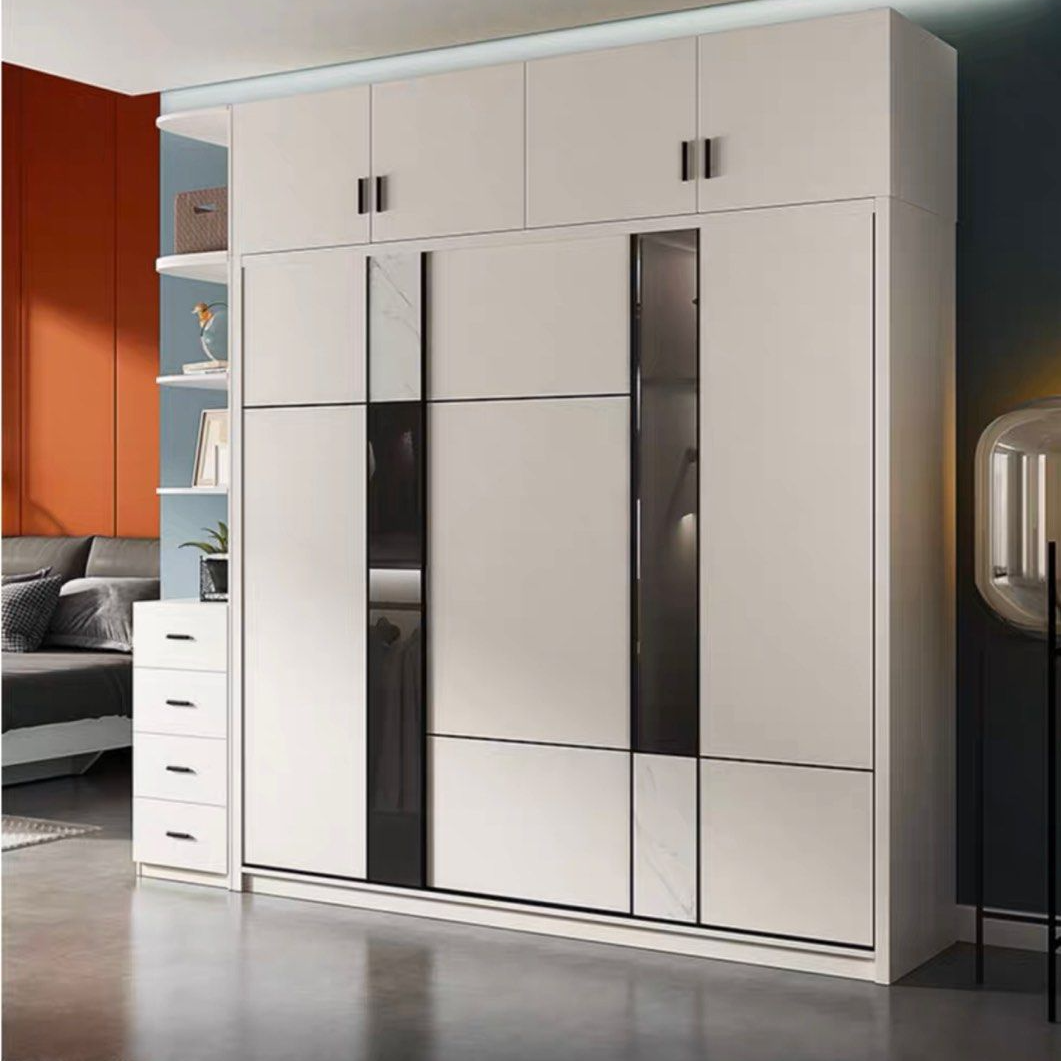 POMPEDIA Modern Wardrobe