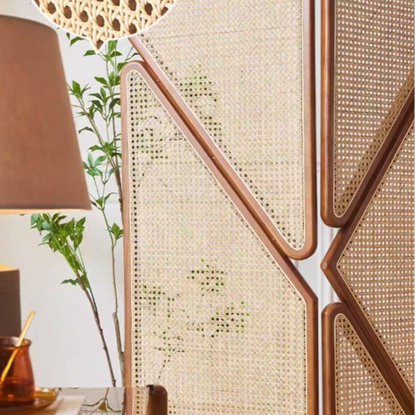 GRANGE Modern Rattan Partition