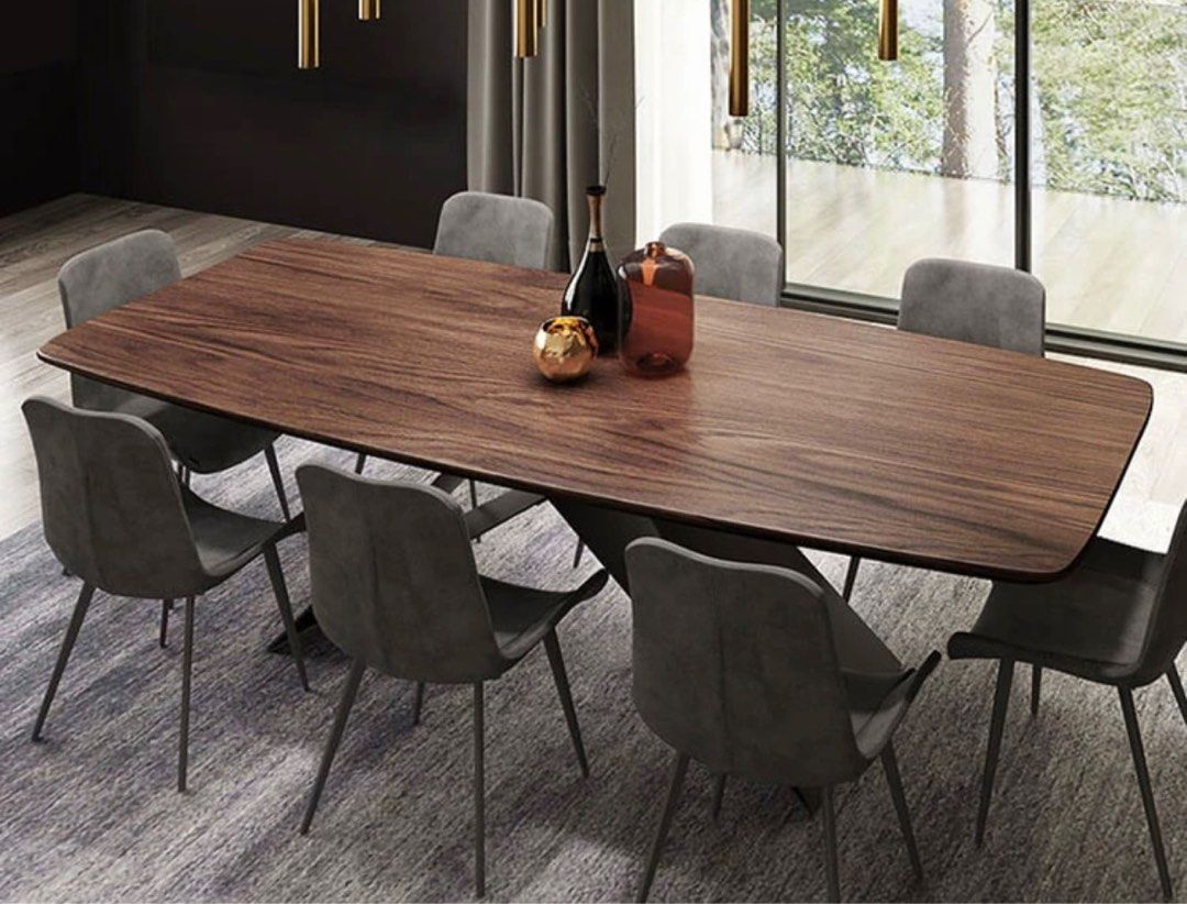 LEVON Modern Solid Wood Dining Table