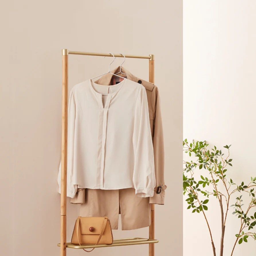 VIGNETTE Freestanding Cloth Racks