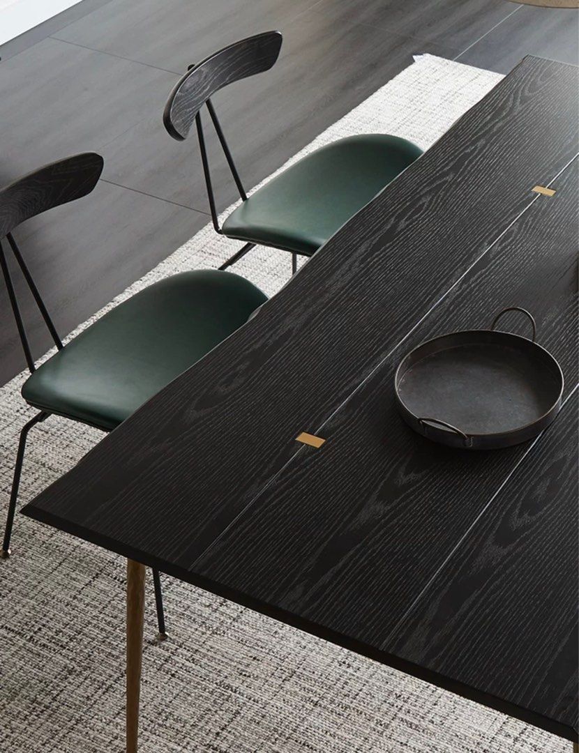 KANE Dining Table