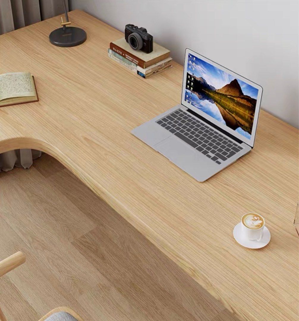 HURLEY Curved Solid Wood Study Desk