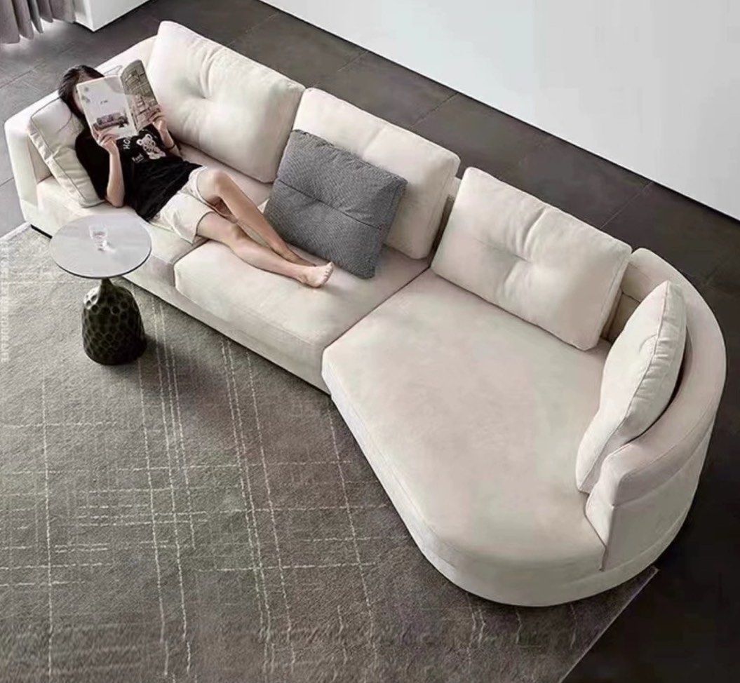 LOUI Modern Round Chaise Sofa