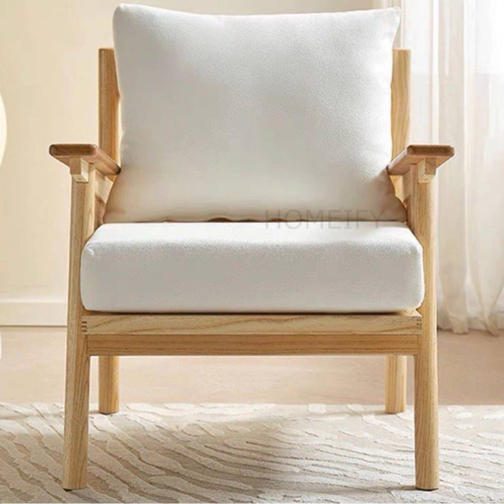 VIOLA Solid Wood Modern Lounge Chair