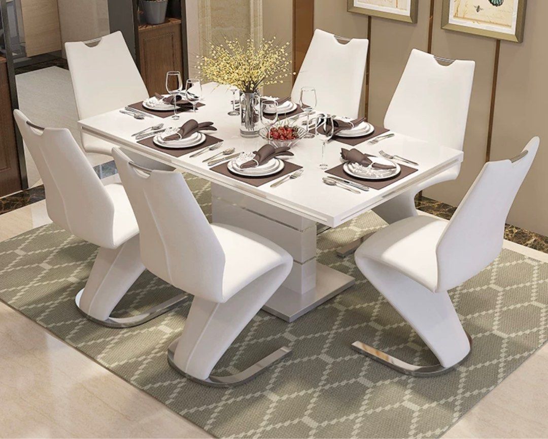 FISCHER Royal Dining Table