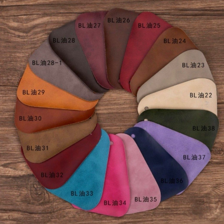 BAYLOR Modern Square Ottoman