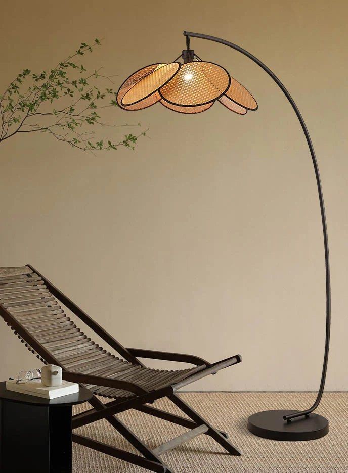 ACKE Floor Lamp
