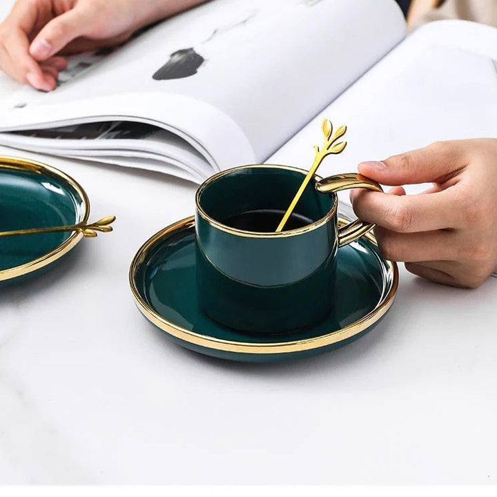 ADIEO Porcelain Tea Set