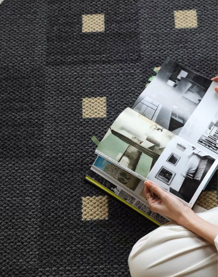 TERRY Modern Round Wool Rug