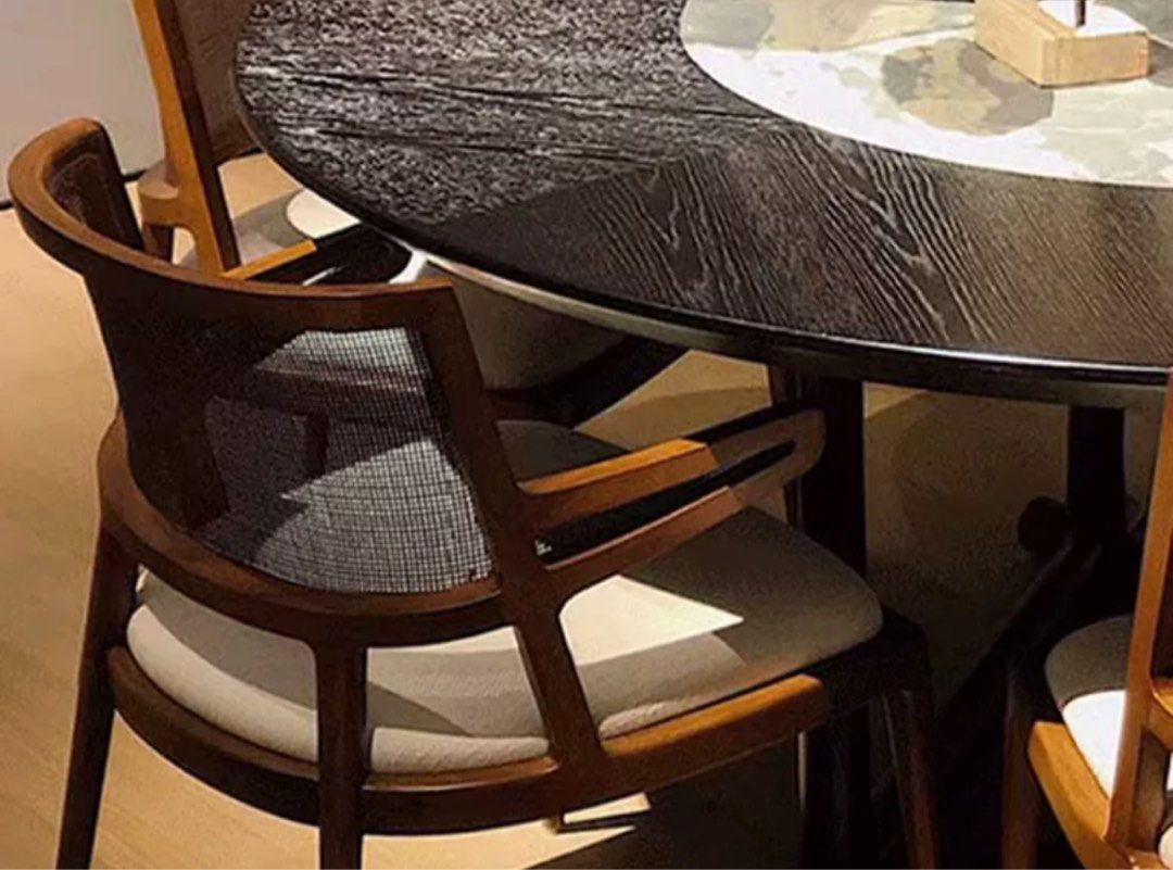 HAGEN Modern Solid Wood Chair