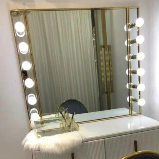 AMELIA Hollywood Spotlight Vanity Mirror