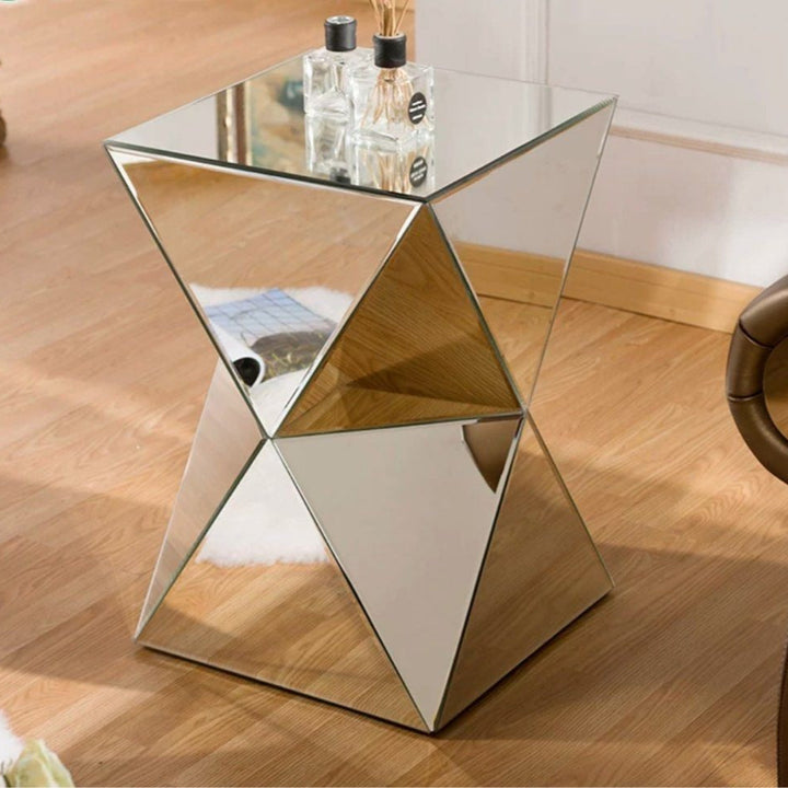 WILLIE Mirrored Prism Side Table