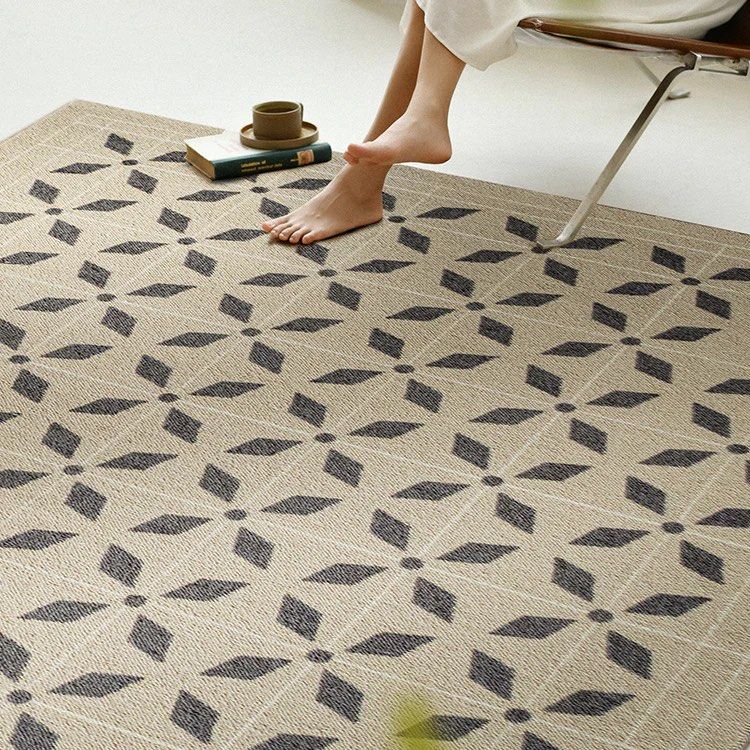 ARTHUR Beige Carpet