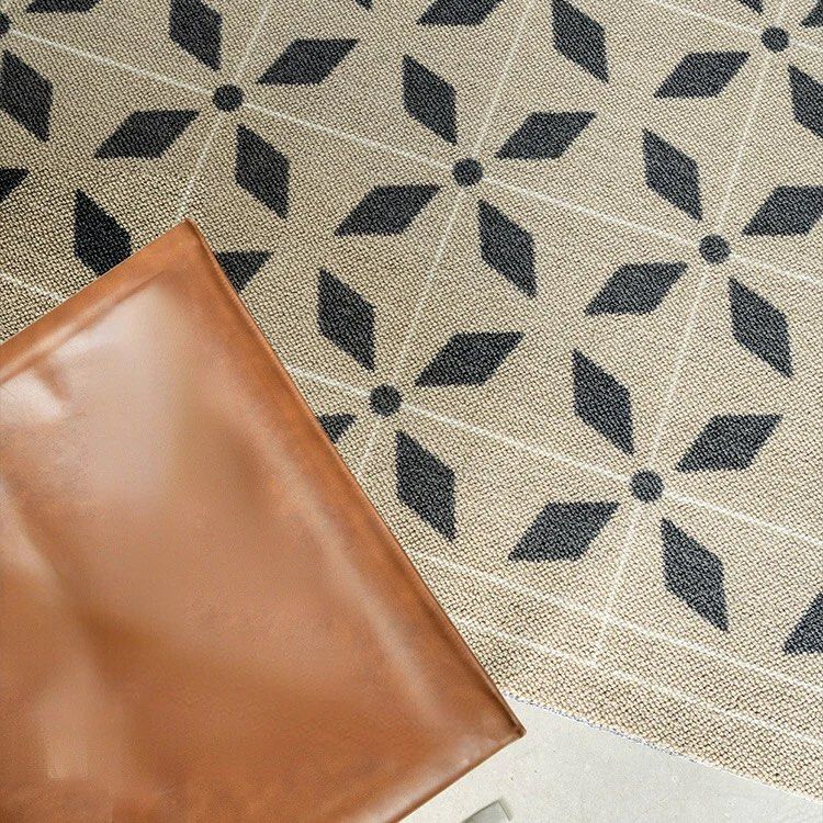 ARTHUR Beige Carpet