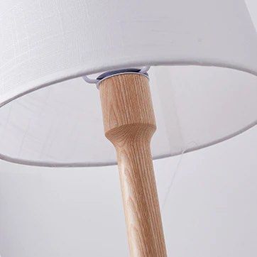 ARWEN Solid Wood Table Lamp