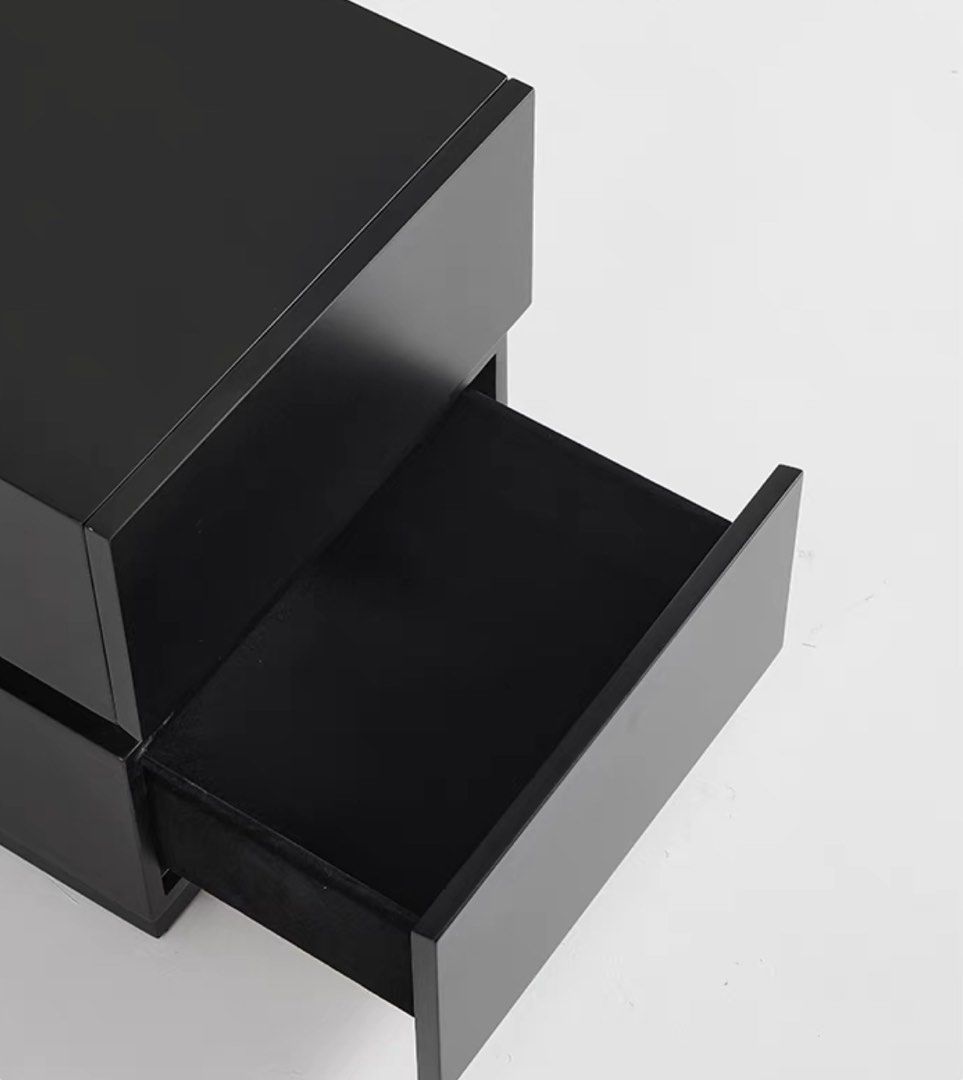 AUJA Modern Bedside Table