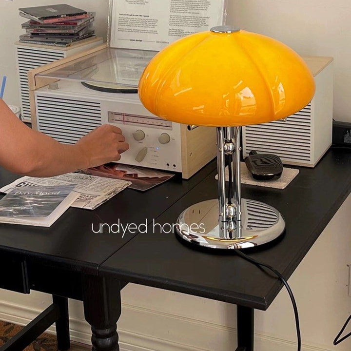 BELO Modern Table Lamp