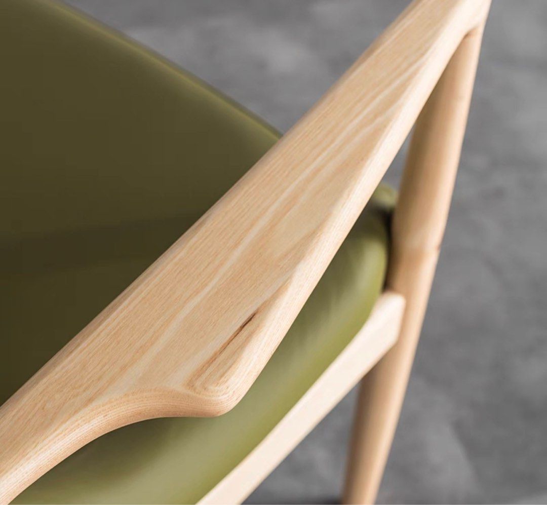 ARWEN Lounge Chair