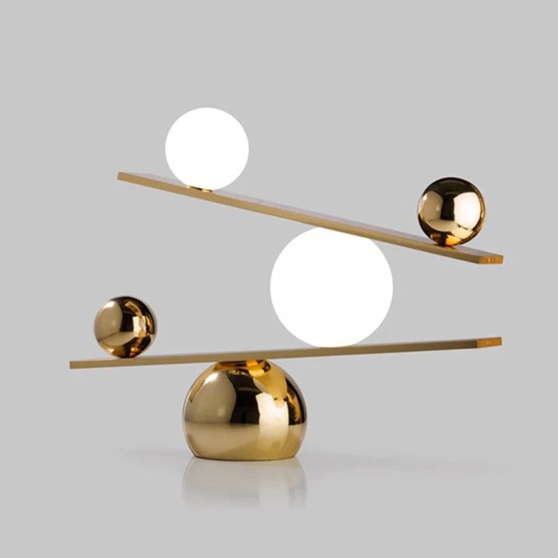 BRI Desk Lamp