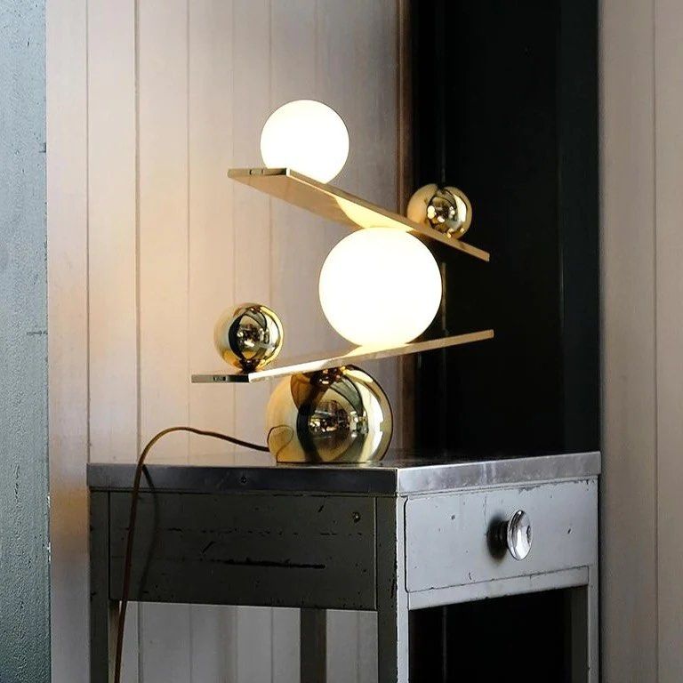 BRI Desk Lamp