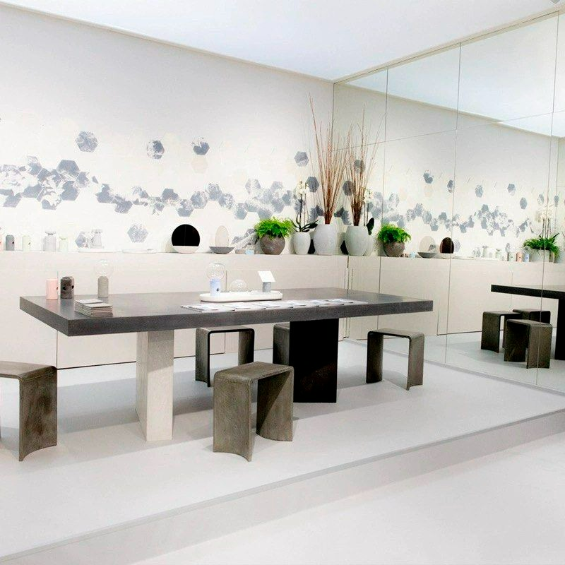 KIZA Modern Industrial Table