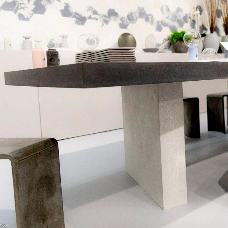 KIZA Modern Industrial Table