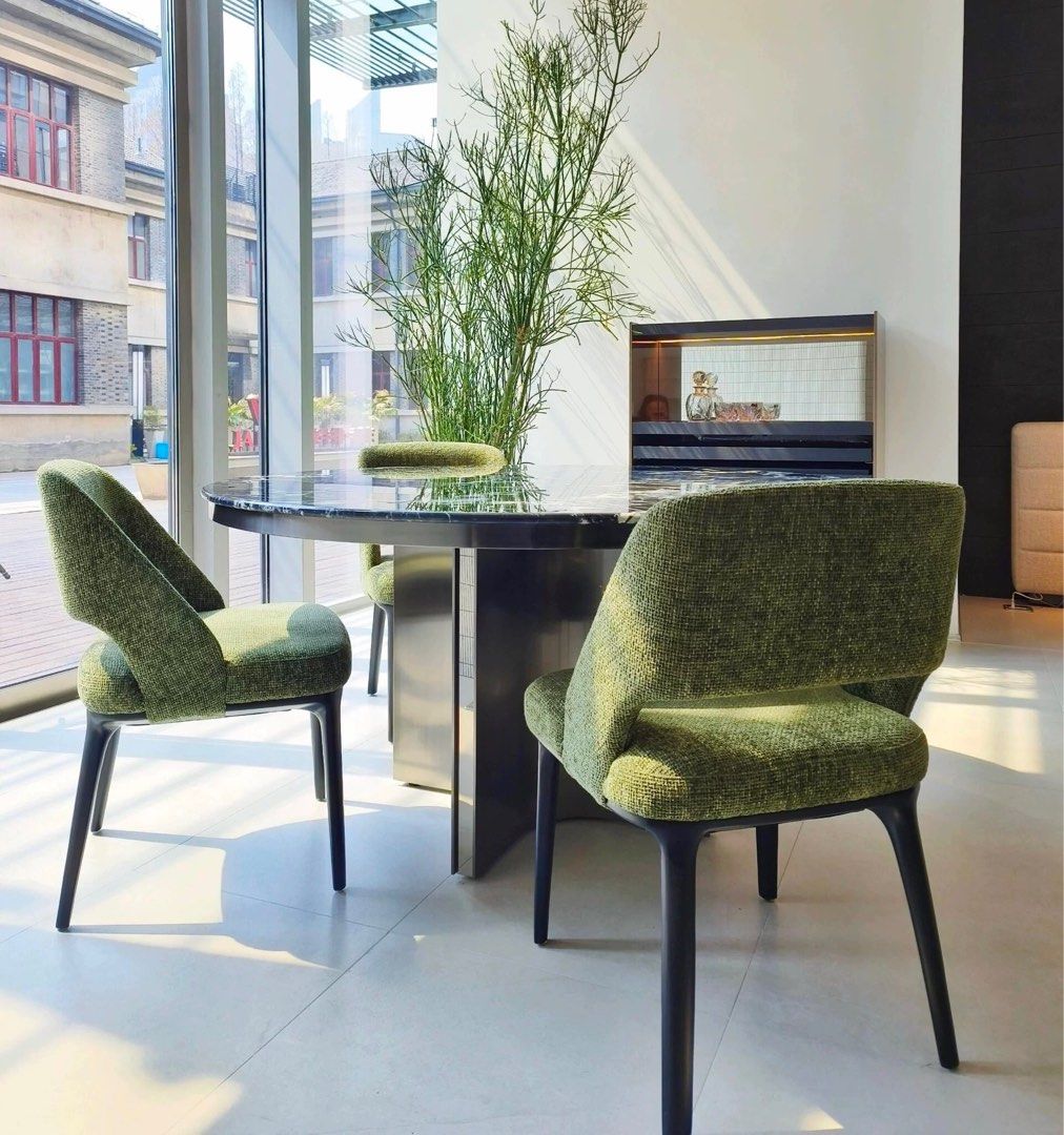 GRIMM Modern Dining Chair