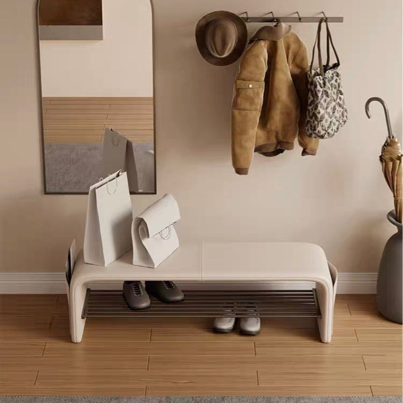 ARNAV Minimalistic Leather Bench