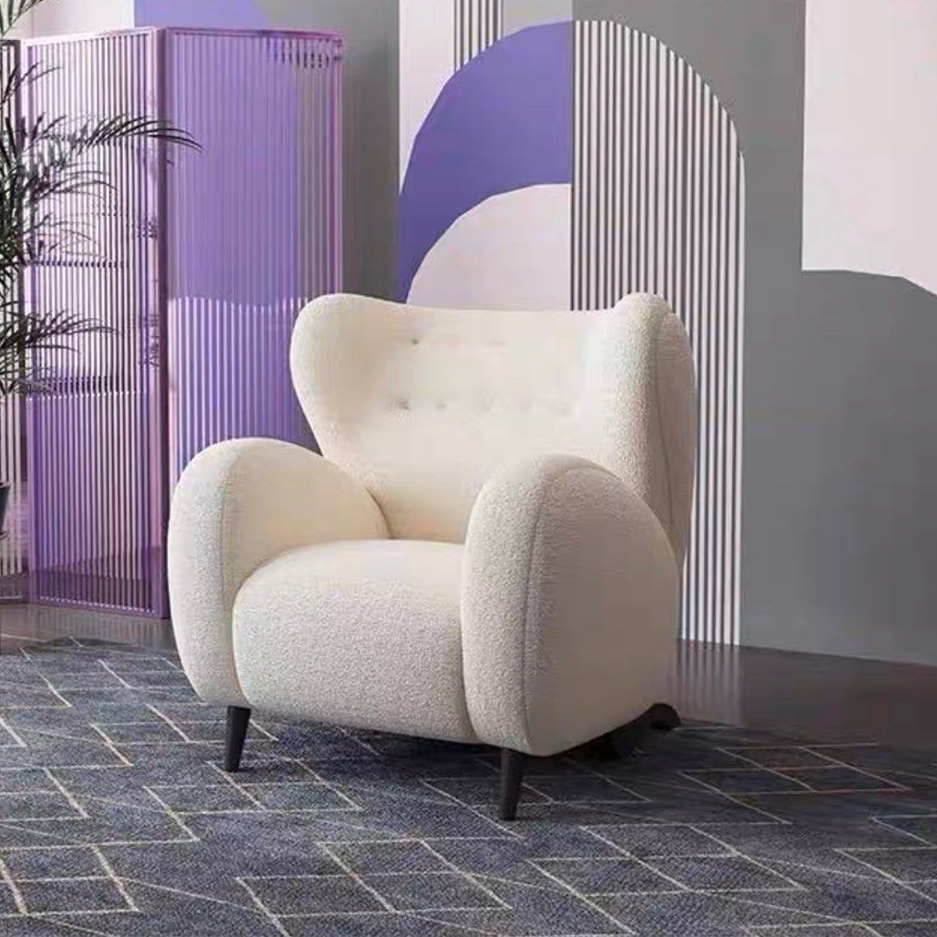 HADRIAN Lounge Chair