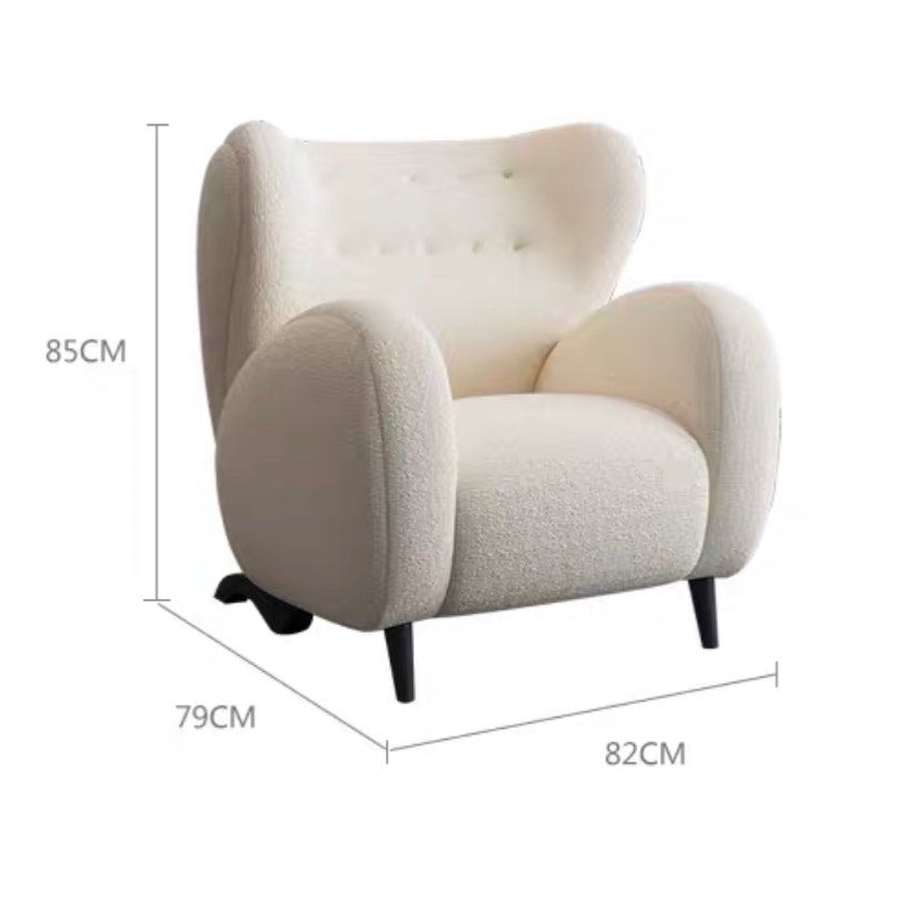 HADRIAN Lounge Chair