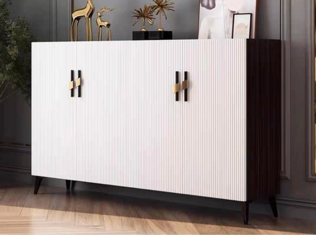 DELFI Modern Shoe Cabinet