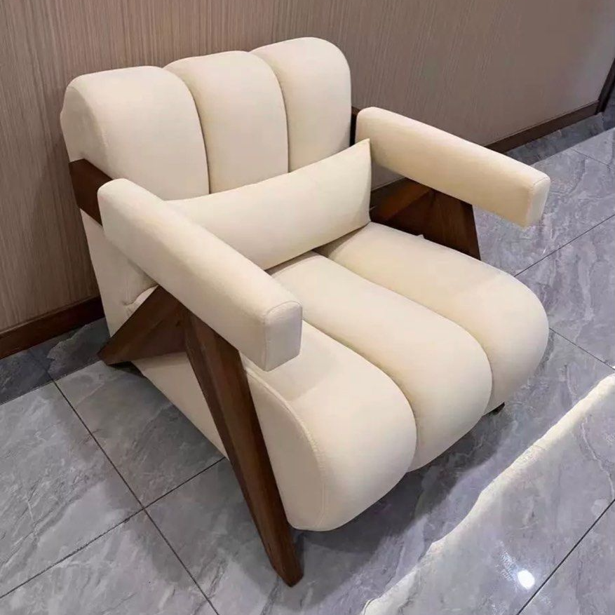 EMRIE Modern Lounge Chair
