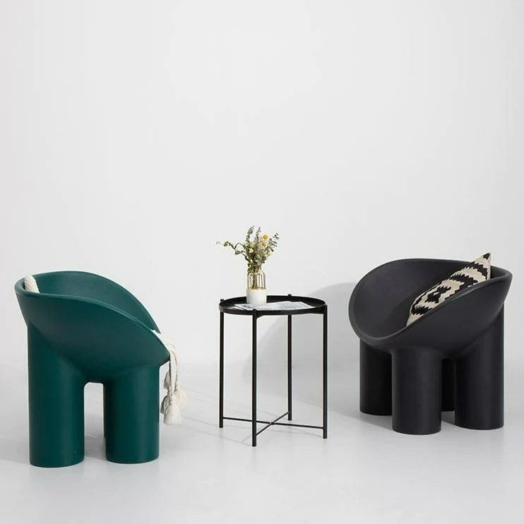 AINSLEY Wide Lounge Chair