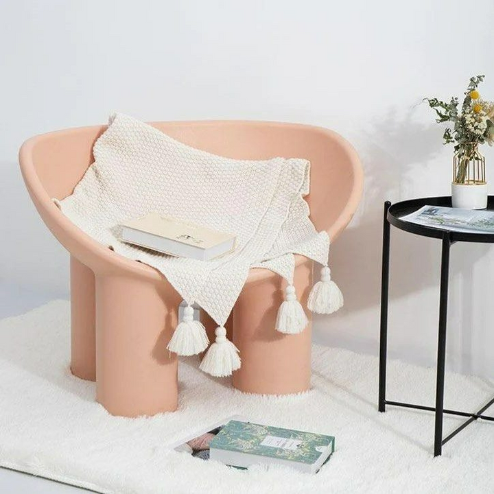 AINSLEY Wide Lounge Chair