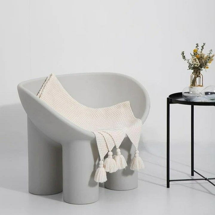 AINSLEY Wide Lounge Chair