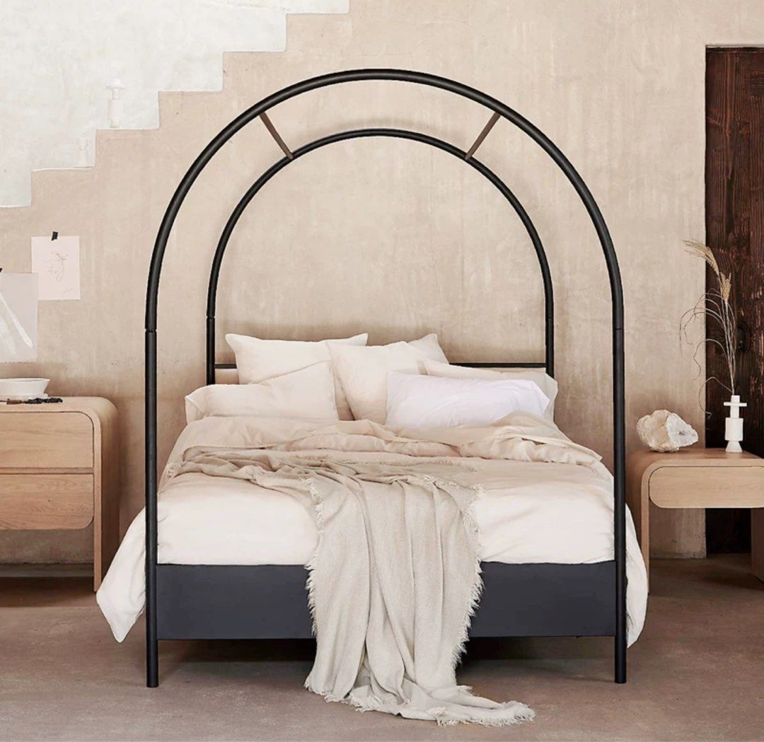 ELELA Modern Canopy Bedframe